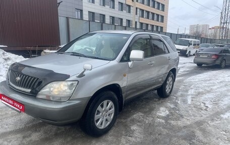 Toyota Harrier, 1998 год, 800 000 рублей, 3 фотография