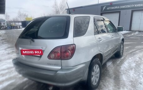 Toyota Harrier, 1998 год, 800 000 рублей, 7 фотография