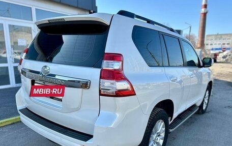 Toyota Land Cruiser Prado 150 рестайлинг 2, 2014 год, 3 990 000 рублей, 3 фотография