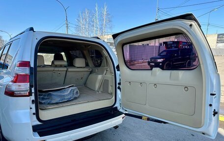 Toyota Land Cruiser Prado 150 рестайлинг 2, 2014 год, 3 990 000 рублей, 20 фотография