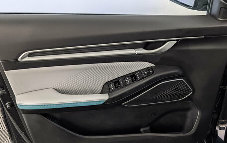 Geely Emgrand, 2023 год, 1 820 000 рублей, 19 фотография