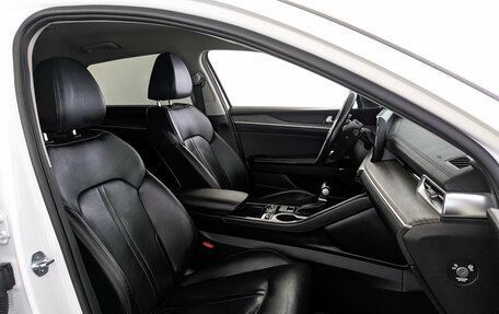 KIA K5, 2021 год, 2 540 000 рублей, 24 фотография