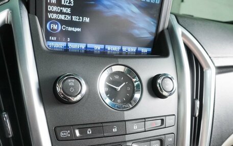 Cadillac SRX II рестайлинг, 2011 год, 1 329 000 рублей, 23 фотография