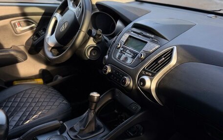 Hyundai ix35 I рестайлинг, 2011 год, 1 300 000 рублей, 8 фотография