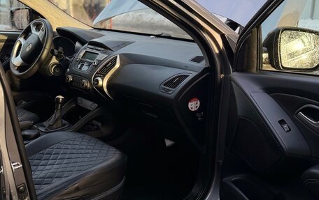 Hyundai ix35 I рестайлинг, 2011 год, 1 300 000 рублей, 9 фотография