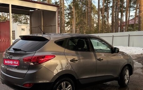 Hyundai ix35 I рестайлинг, 2011 год, 1 300 000 рублей, 3 фотография