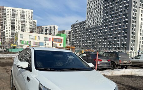 KIA Rio III рестайлинг, 2015 год, 945 000 рублей, 2 фотография