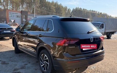 Volkswagen Tiguan II, 2018 год, 3 200 000 рублей, 6 фотография