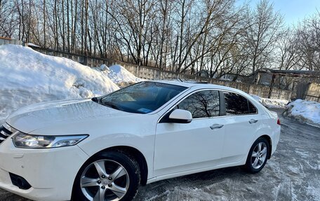 Honda Accord VIII рестайлинг, 2011 год, 990 000 рублей, 2 фотография