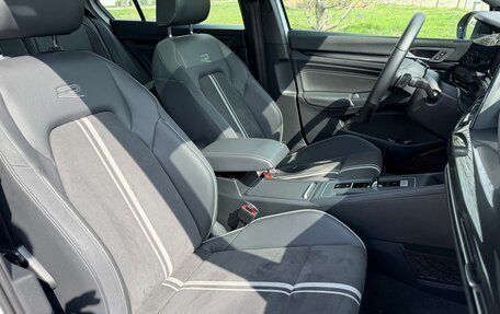 Volkswagen Golf VIII, 2022 год, 2 700 000 рублей, 8 фотография