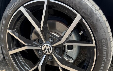 Volkswagen Golf VIII, 2022 год, 2 700 000 рублей, 16 фотография