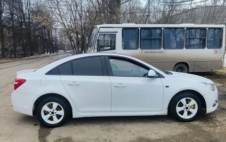 Chevrolet Cruze II, 2012 год, 570 000 рублей, 3 фотография