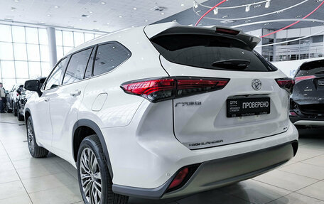 Toyota Highlander, 2026 год, 5 899 000 рублей, 8 фотография