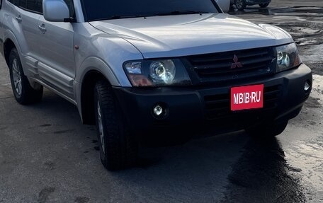 Mitsubishi Pajero III рестайлинг, 2001 год, 930 000 рублей, 1 фотография