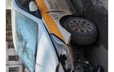 Hyundai Solaris II рестайлинг, 2019 год, 500 000 рублей, 1 фотография