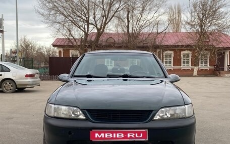 Opel Vectra B рестайлинг, 1997 год, 180 000 рублей, 1 фотография