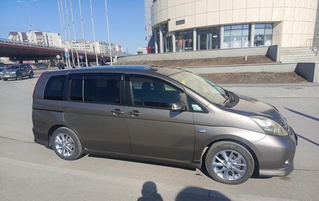 Toyota ISis I, 2010 год, 1 240 000 рублей, 1 фотография