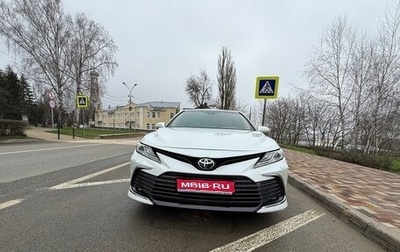 Toyota Camry, 2021 год, 3 580 000 рублей, 1 фотография