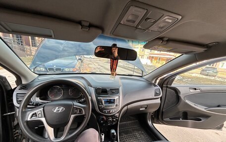 Hyundai Solaris II рестайлинг, 2015 год, 965 000 рублей, 9 фотография