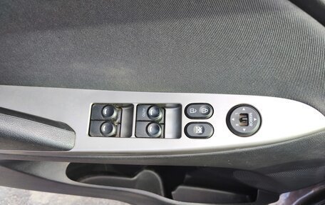 Hyundai Solaris II рестайлинг, 2016 год, 880 000 рублей, 6 фотография