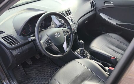 Hyundai Solaris II рестайлинг, 2016 год, 880 000 рублей, 5 фотография