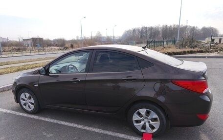 Hyundai Solaris II рестайлинг, 2016 год, 880 000 рублей, 3 фотография