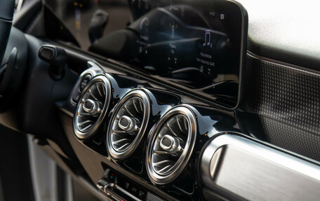 Mercedes-Benz GLB, 2020 год, 2 988 000 рублей, 12 фотография