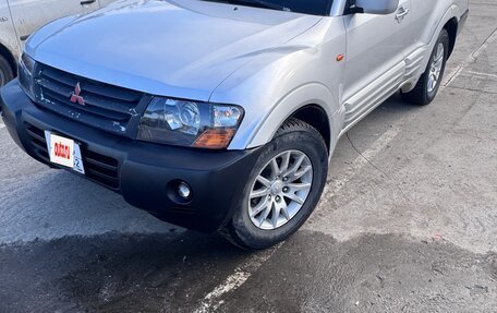 Mitsubishi Pajero III рестайлинг, 2001 год, 930 000 рублей, 2 фотография