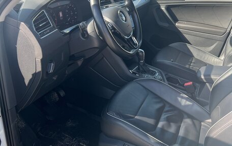 Volkswagen Tiguan II, 2018 год, 3 350 000 рублей, 13 фотография