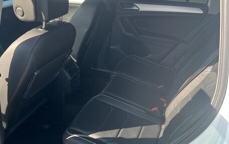 Volkswagen Tiguan II, 2018 год, 3 350 000 рублей, 14 фотография