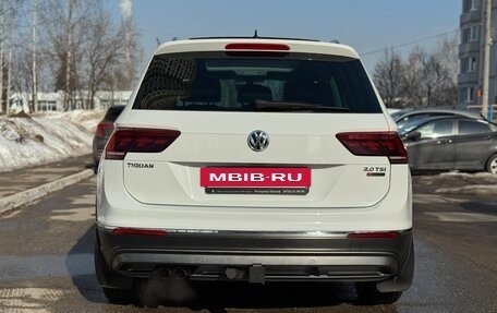 Volkswagen Tiguan II, 2017 год, 2 249 000 рублей, 6 фотография
