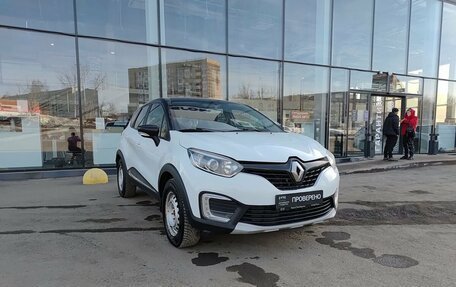 Renault Kaptur I рестайлинг, 2018 год, 1 664 000 рублей, 3 фотография