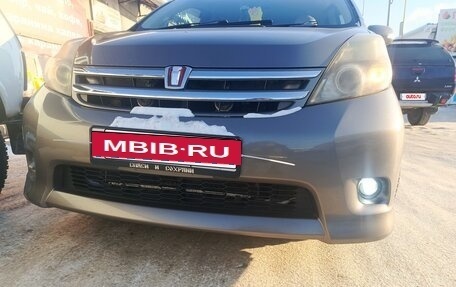 Toyota ISis I, 2010 год, 1 240 000 рублей, 7 фотография