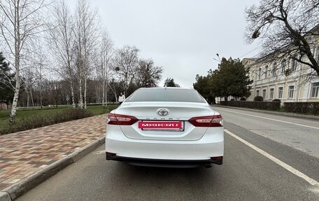 Toyota Camry, 2021 год, 3 580 000 рублей, 5 фотография