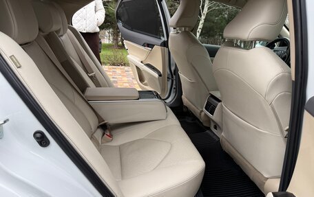 Toyota Camry, 2021 год, 3 580 000 рублей, 15 фотография