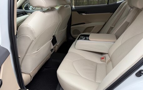 Toyota Camry, 2021 год, 3 580 000 рублей, 14 фотография