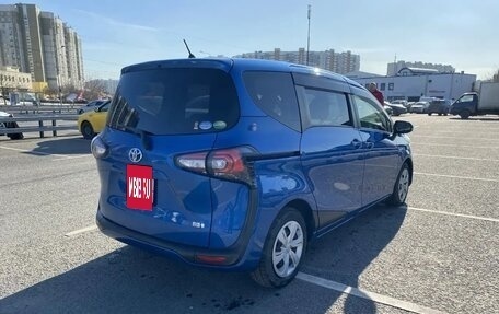 Toyota Sienta II, 2019 год, 1 690 000 рублей, 5 фотография