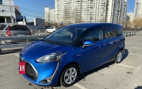 Toyota Sienta II, 2019 год, 1 690 000 рублей, 2 фотография