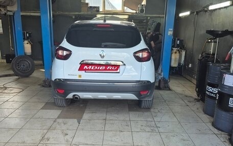 Renault Kaptur I рестайлинг, 2017 год, 1 500 000 рублей, 3 фотография