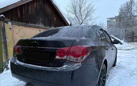 Chevrolet Cruze II, 2010 год, 800 000 рублей, 5 фотография