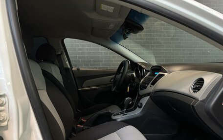 Chevrolet Cruze II, 2012 год, 880 000 рублей, 10 фотография