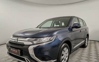 Mitsubishi Outlander III рестайлинг 3, 2019 год, 2 049 000 рублей, 1 фотография