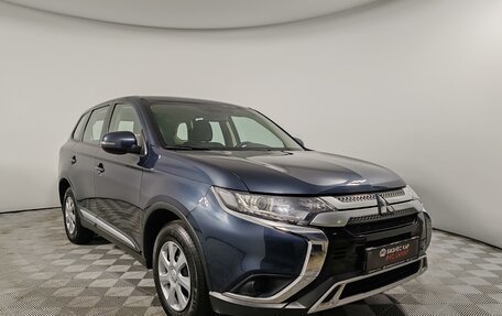 Mitsubishi Outlander III рестайлинг 3, 2019 год, 2 049 000 рублей, 3 фотография