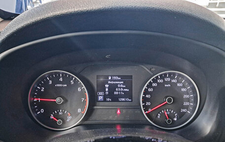 KIA Sportage IV рестайлинг, 2019 год, 2 200 000 рублей, 16 фотография