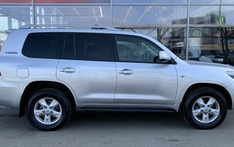 Toyota Land Cruiser 200, 2011 год, 2 920 000 рублей, 7 фотография