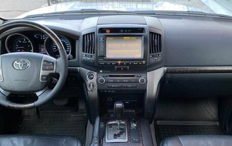 Toyota Land Cruiser 200, 2011 год, 2 920 000 рублей, 18 фотография