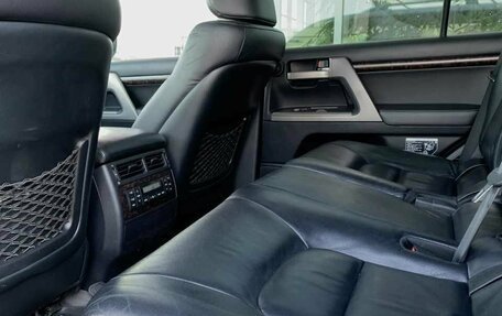 Toyota Land Cruiser 200, 2011 год, 2 920 000 рублей, 25 фотография