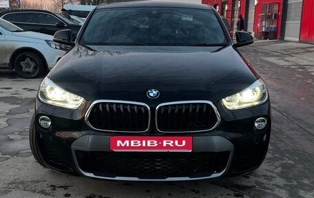 BMW X2, 2018 год, 1 990 000 рублей, 3 фотография