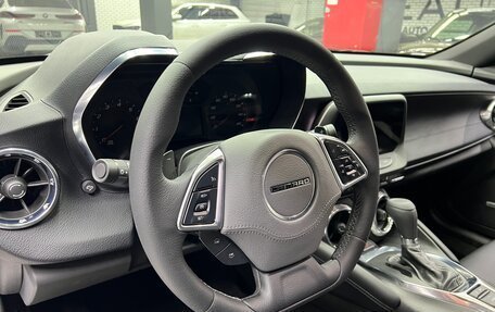 Chevrolet Camaro VI, 2022 год, 7 300 000 рублей, 4 фотография