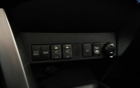 Toyota RAV4, 2016 год, 2 308 000 рублей, 11 фотография